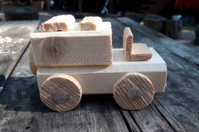 Holzauto